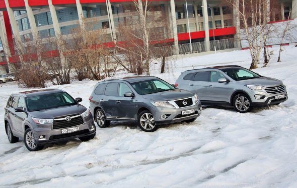 Сравнительный тест Nissan Pathfinder, Hyundai Grand Santa Fe и